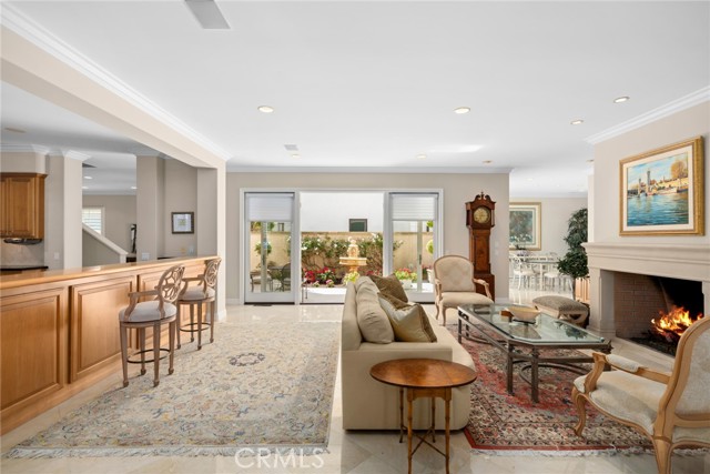 Detail Gallery Image 10 of 48 For 521 via Lido Nord, Newport Beach,  CA 92663 - 5 Beds | 4/2 Baths