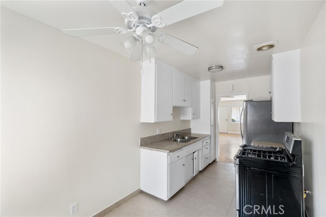 Detail Gallery Image 9 of 17 For 7137 Ramsgate Ave #3,  Los Angeles,  CA 90045 - 2 Beds | 1/1 Baths