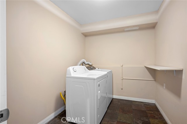 Detail Gallery Image 29 of 31 For 10118 Fernglen #1,  Tujunga,  CA 91042 - 3 Beds | 2/1 Baths