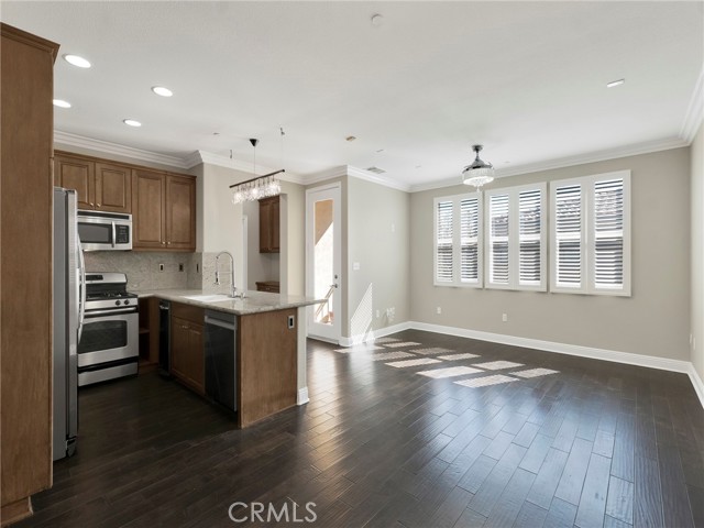 Detail Gallery Image 5 of 39 For 11231 Paseo Sonesta, Porter Ranch,  CA 91326 - 2 Beds | 2 Baths