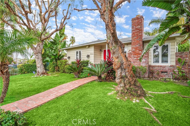 5362 Yolanda Avenue, Tarzana CA: https://media.crmls.org/medias/bae556b8-214e-4091-aa8f-3b1a38de6ed7.jpg