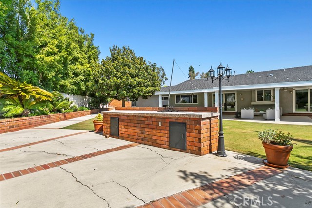 9631 James Circle, Villa Park CA: https://media.crmls.org/medias/bae599db-9689-4203-9b52-cdae128bb5d1.jpg