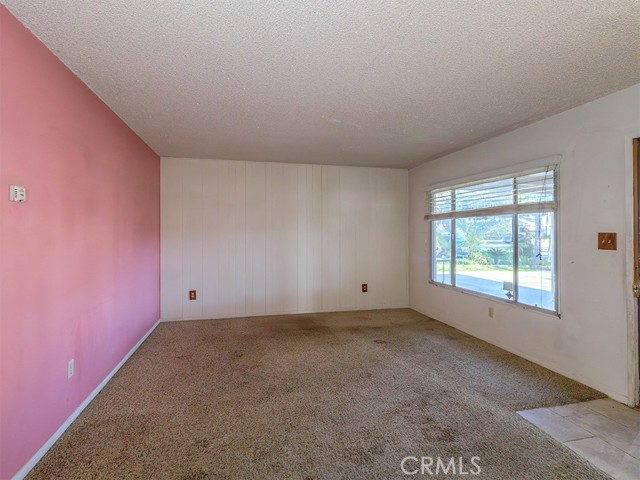 Detail Gallery Image 20 of 27 For 8815 San Vicente, Riverside,  CA 92503 - 3 Beds | 2 Baths