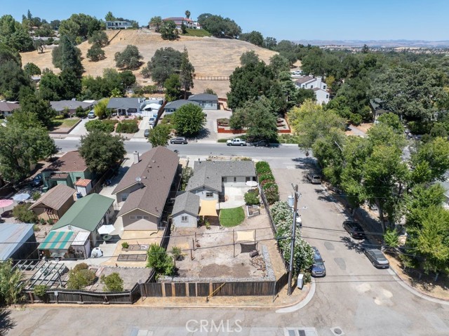 144 12th Street, Paso Robles CA: https://media.crmls.org/medias/bae5c44a-7d09-4107-872c-bea43a5b14e6.jpg