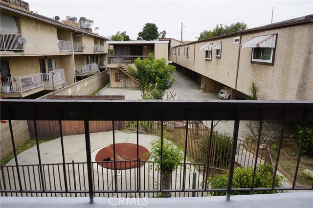 Detail Gallery Image 17 of 32 For 9312 Palm St #206,  Bellflower,  CA 90706 - 2 Beds | 2 Baths