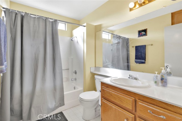 Detail Gallery Image 32 of 54 For 9788 9th Ave, Hesperia,  CA 92345 - 3 Beds | 3 Baths