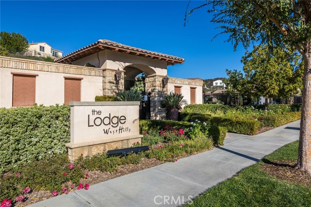 Detail Gallery Image 50 of 54 For 24824 Carbon, Valencia,  CA 91354 - 4 Beds | 3/1 Baths