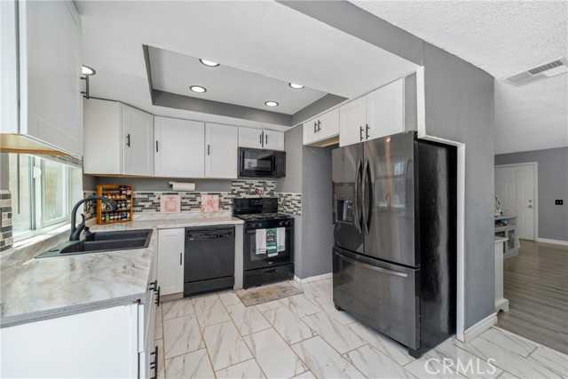 12241 Carnation, Moreno Valley CA: https://media.crmls.org/medias/bae88d39-17d5-4295-9cc6-4e9cbfb8af3e.jpg