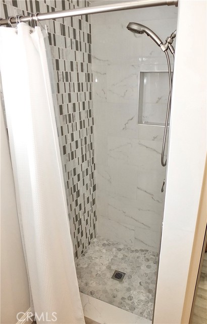 729 East Emerson Ave, Orange CA: https://media.crmls.org/medias/bae9e6ba-1640-4aca-a524-227589ad5929.jpg