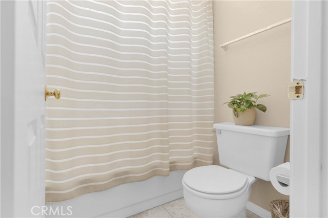 40025 White Leaf Ln., Murrieta CA: https://media.crmls.org/medias/baea246e-7cf6-45a3-bd5e-6cb17781a4a8.jpg