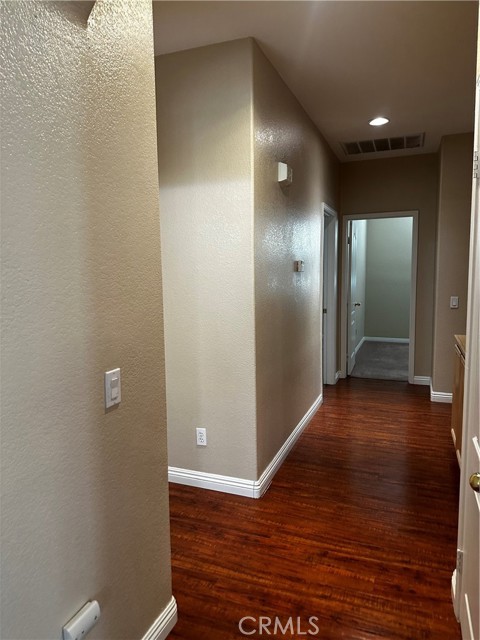 Detail Gallery Image 9 of 22 For 12605 Madrona St, Victorville,  CA 92394 - 3 Beds | 2 Baths