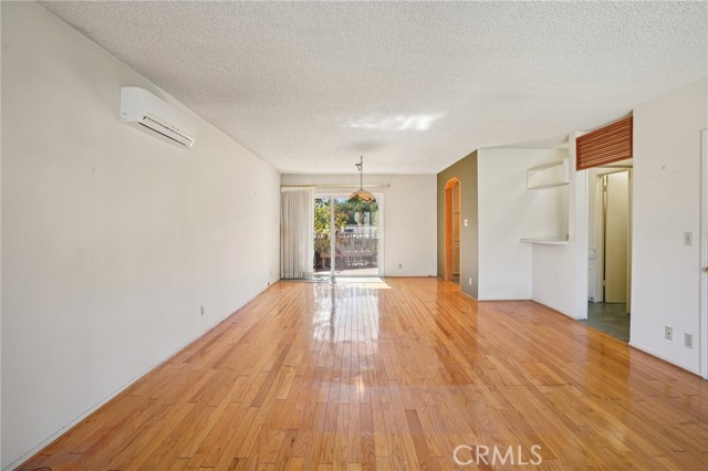 Detail Gallery Image 16 of 44 For 2305 Silver Ridge Ave, Los Angeles,  CA 90039 - 6 Beds | 6 Baths