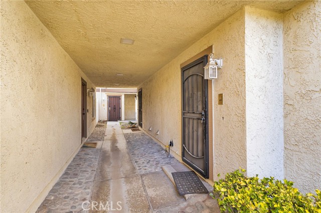 Detail Gallery Image 4 of 35 For 1216 S Cypress Ave #E,  Ontario,  CA 91762 - 2 Beds | 1/1 Baths