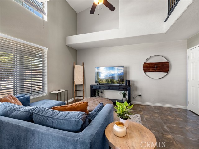 Detail Gallery Image 14 of 31 For 13300 Spring Valley #C,  Victorville,  CA 92395 - 2 Beds | 2 Baths