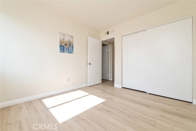 2038 S Bon View Avenue, Ontario CA: https://media.crmls.org/medias/baec5728-4fd9-4905-91c6-088d3afcc14c.jpg