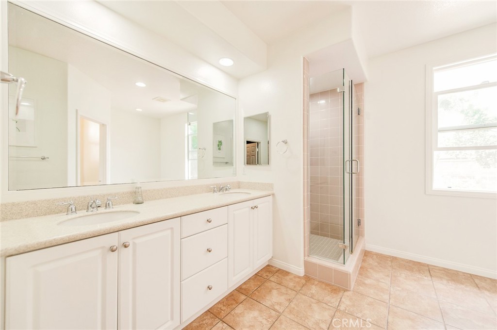 MLS #OC26159980 image #21