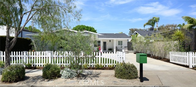 270 Cecil Place, Costa Mesa CA: https://media.crmls.org/medias/baee3695-8512-405b-886b-b71a0da82ae1.jpg