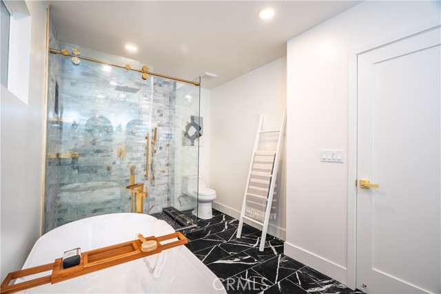 Detail Gallery Image 22 of 38 For 6325 Long St, Los Angeles,  CA 90043 - 3 Beds | 2 Baths