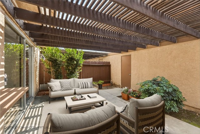 Detail Gallery Image 38 of 62 For 20120 Runnymede St #17,  Winnetka,  CA 91306 - 3 Beds | 2/1 Baths