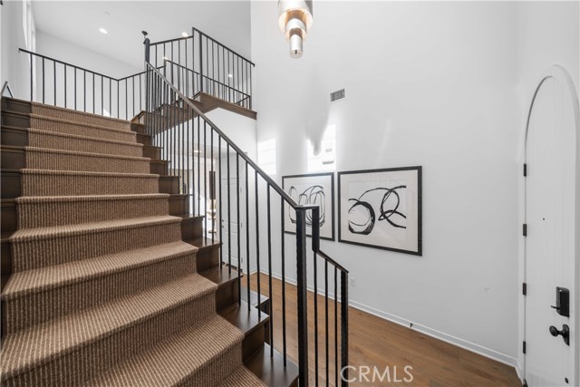 105 newall, Irvine CA: https://media.crmls.org/medias/baeea189-e0a1-42aa-be1b-cf74981ef2af.jpg