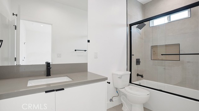 Detail Gallery Image 26 of 35 For 1213 N. Kingsley Dr #1213 1/2,  Los Angeles,  CA 90029 - 4 Beds | 4 Baths