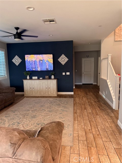 Detail Gallery Image 14 of 27 For 24109 Darmera, Lake Elsinore,  CA 92532 - 4 Beds | 2/1 Baths