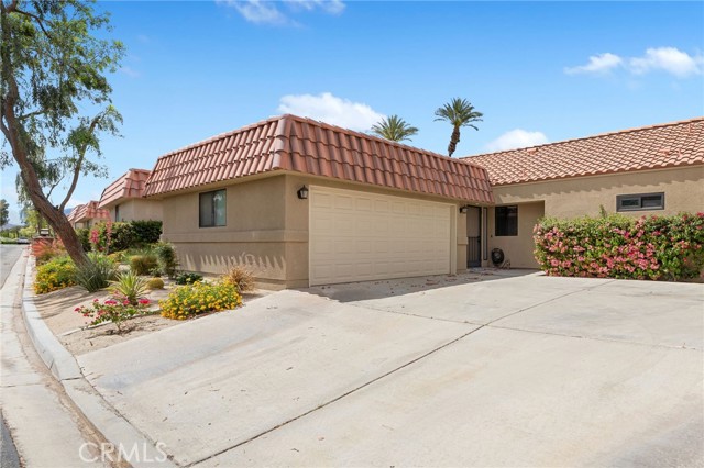 Detail Gallery Image 1 of 32 For 77274 Pauma Valley Way, Palm Desert,  CA 92211 - 2 Beds | 2 Baths