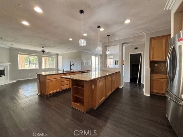 Detail Gallery Image 8 of 52 For 3715 Club Rancho, Palmdale,  CA 93551 - 6 Beds | 3/1 Baths