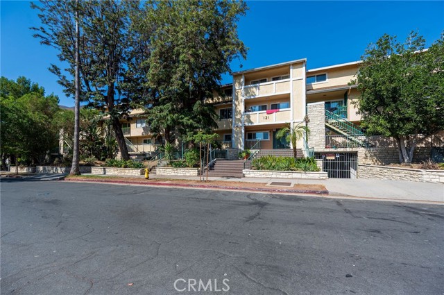 Detail Gallery Image 29 of 54 For 121 Sinclair Ave #207,  Glendale,  CA 91206 - 2 Beds | 2 Baths
