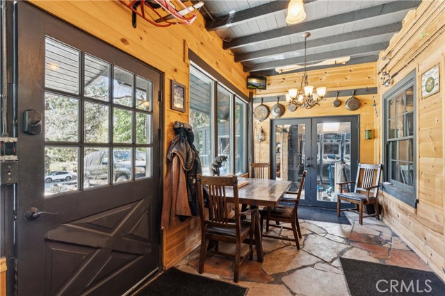 Detail Gallery Image 8 of 49 For 33846 Green Valley Lake, Green Valley Lake,  CA 92341 - 5 Beds | 2 Baths