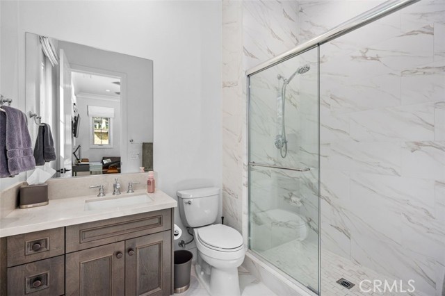 Detail Gallery Image 45 of 67 For 116 Knob Creek, Irvine,  CA 92602 - 5 Beds | 5/1 Baths