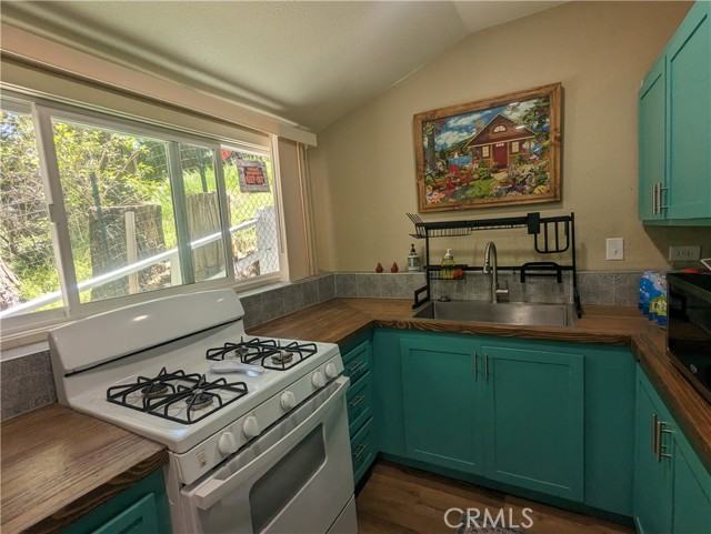 Detail Gallery Image 23 of 53 For 21920 Plunge Rd, Cedarpines Park,  CA 92322 - 2 Beds | 2 Baths