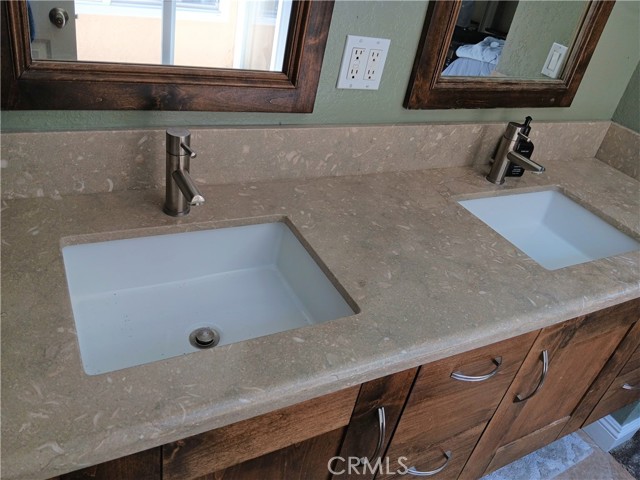 2520 Ruhland Avenue, Redondo Beach, California 90278, 2 Bedrooms Bedrooms, ,1 BathroomBathrooms,Residential,Sold,Ruhland,OC23112406