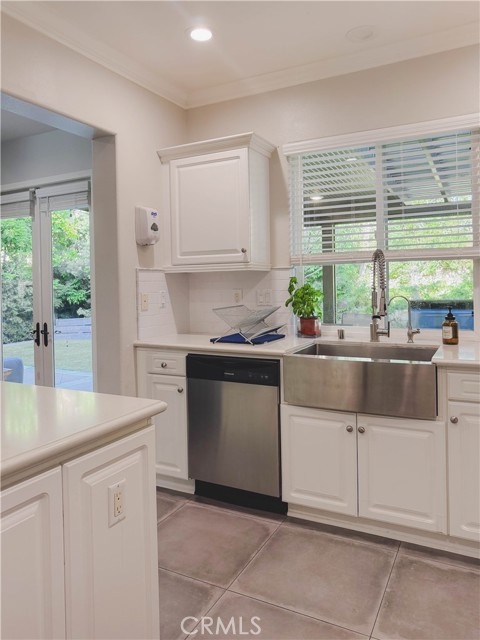 3368 Corte Levanto, Costa Mesa CA: https://media.crmls.org/medias/baf2ed27-354e-4b08-8854-37ada0f28815.jpg