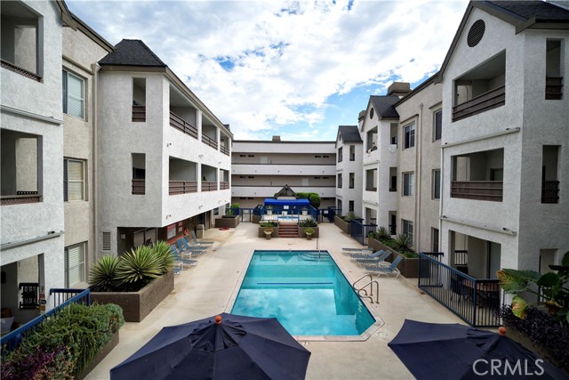 Detail Gallery Image 12 of 12 For 300 N El Molino Ave #216,  Pasadena,  CA 91101 - 2 Beds | 2 Baths