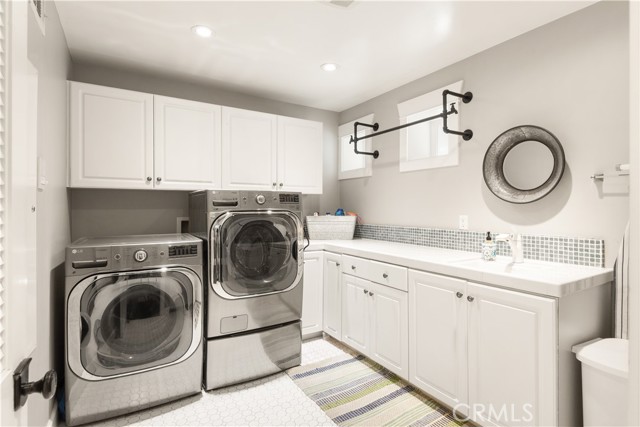 202 Avenue H, Redondo Beach CA: https://media.crmls.org/medias/baf48be3-a1bc-4356-9025-195d51b8eabb.jpg