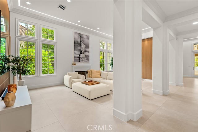 25410 PRADO DE LAS BELLOTAS, Calabasas CA: https://media.crmls.org/medias/baf4a200-5afa-4b3f-896d-9e8be4d4ac65.jpg