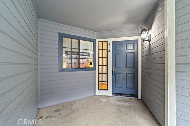 202 Evergreen Court, Azusa CA: https://media.crmls.org/medias/baf51ebb-7795-4cd0-a9c7-4d0346f0a8c5.jpg