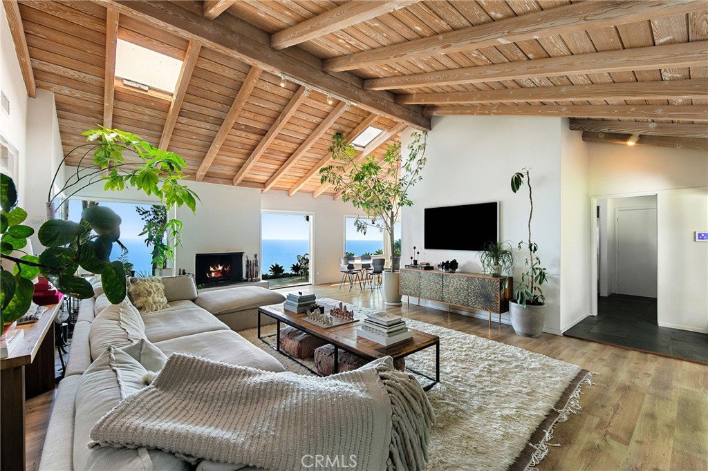 MLS #OC25275964 image #5