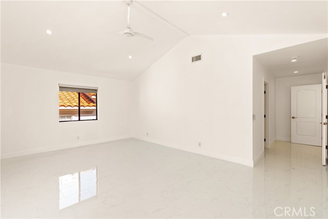 510 Francisca Avenue, Redondo Beach, California 90277, 3 Bedrooms Bedrooms, ,2 BathroomsBathrooms,Residential,For Sale,Francisca,SB26080599