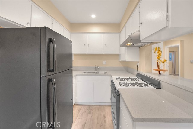 Detail Gallery Image 17 of 39 For 5021 Atlantic Ave #27,  Long Beach,  CA 90805 - 2 Beds | 1 Baths