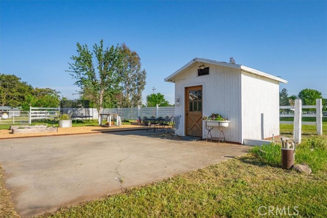 8791 Fox Street, Los Molinos CA: https://media.crmls.org/medias/baf70be1-29f8-47c5-ac32-e3b269208280.jpg