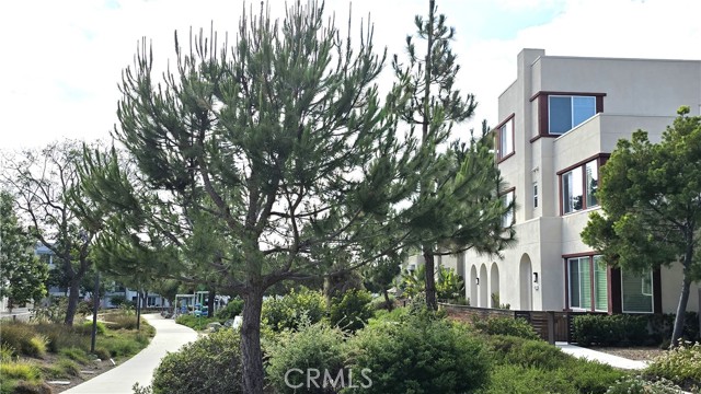 610 Cultivate, Irvine CA: https://media.crmls.org/medias/baf76cc2-aba6-412e-b2ef-8439fd031723.jpg