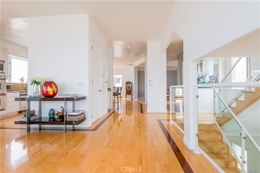 MLS #PV25277425 image #9