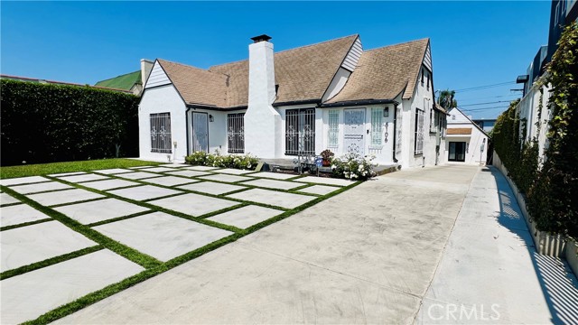 Detail Gallery Image 2 of 62 For 5106 Crenshaw Bld, Los Angeles,  CA 90043 - 4 Beds | 3 Baths