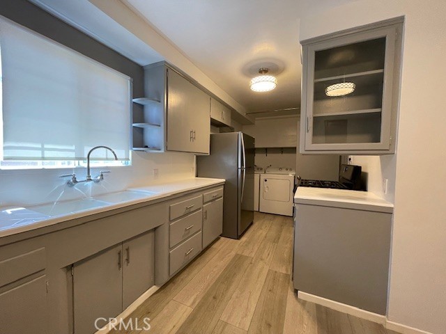 Detail Gallery Image 4 of 16 For 2542 N Brighton, Burbank,  CA 91504 - 1 Beds | 1 Baths