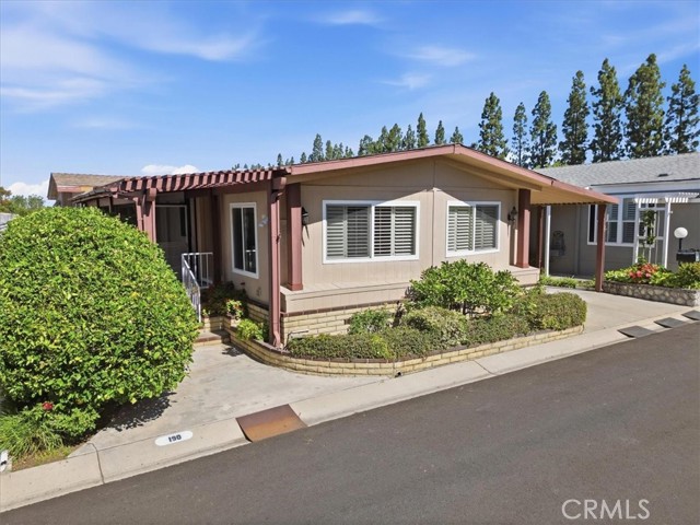 Front Image Thumbnail for CROC26076054