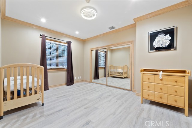 6011 Paseo La Vista, Woodland Hills CA: https://media.crmls.org/medias/baf9ce53-83cf-45c3-aa61-5a753fb63aef.jpg