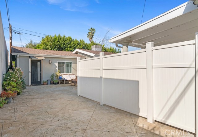 Detail Gallery Image 36 of 54 For 6015 Laurelgrove, North Hollywood,  CA 91606 - 5 Beds | 5 Baths