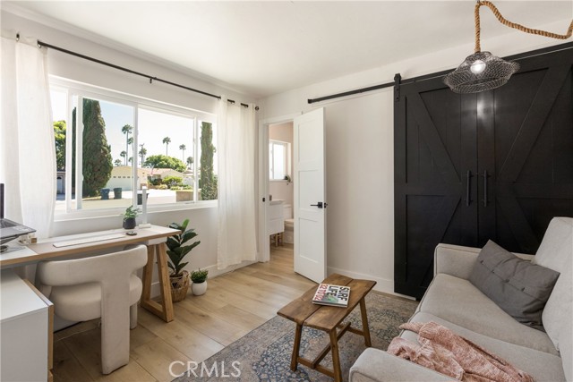 7661 Ontario Drive, Huntington Beach CA: https://media.crmls.org/medias/bafbd06b-7338-44b3-a4d8-292f94798445.jpg